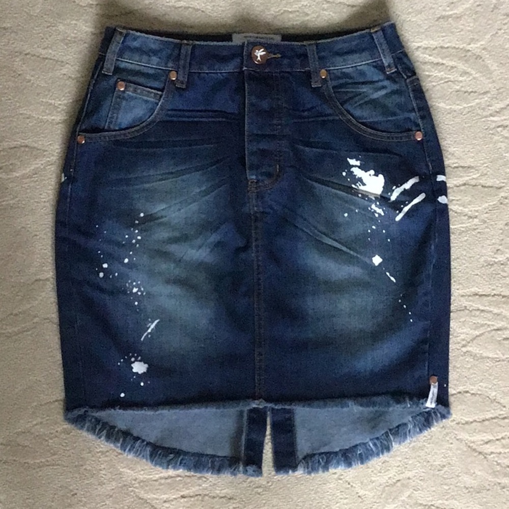 One x one teaspoon skirt